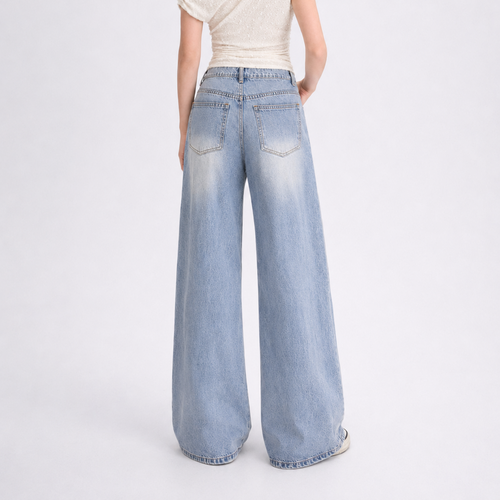 Blossom Embroidery Jeans